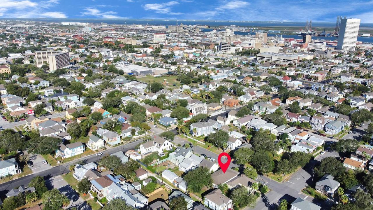 Cozy Historic Galveston House-8 Min Walk To Beach! Extérieur photo
